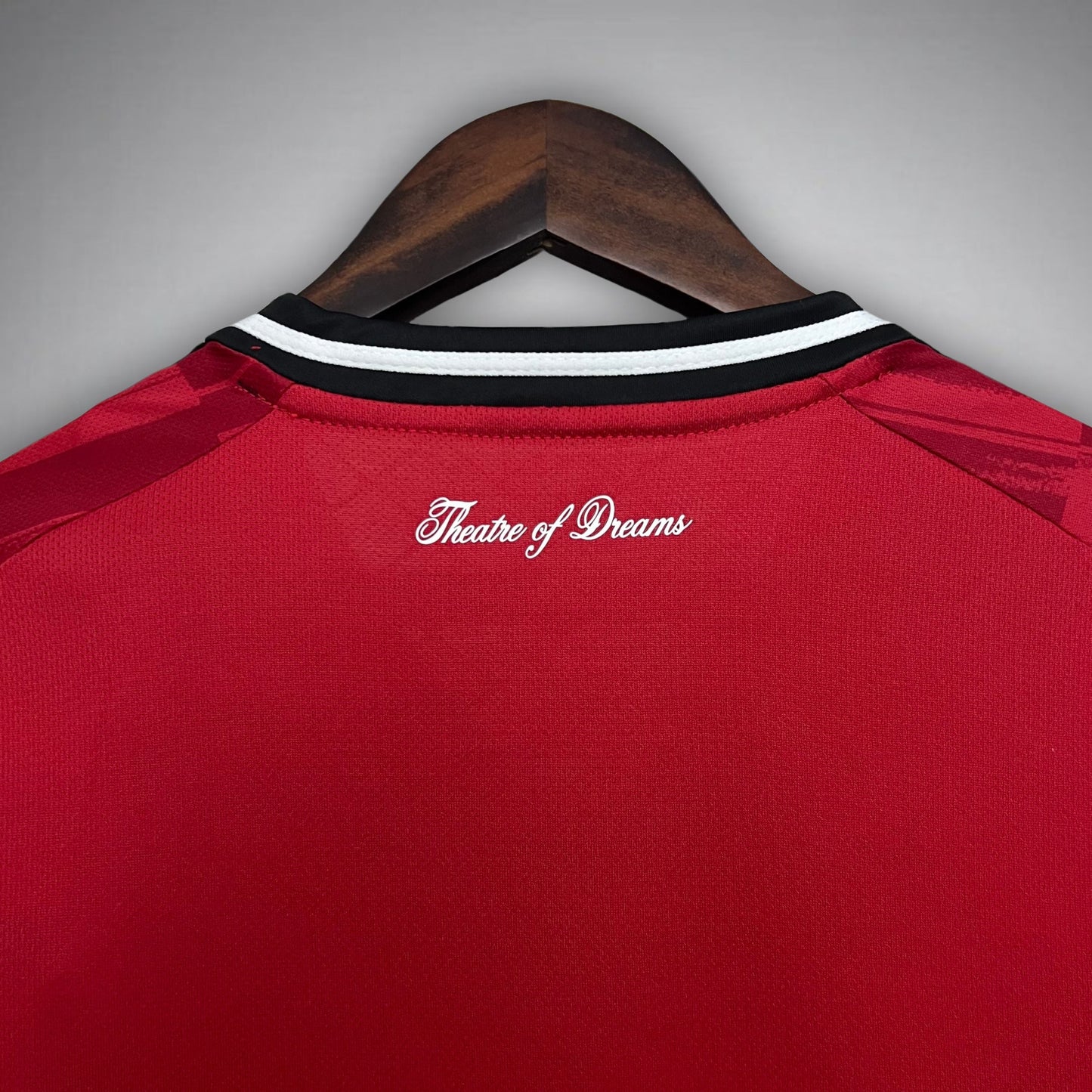25/26 MANCHESTER UNITED THUISSET