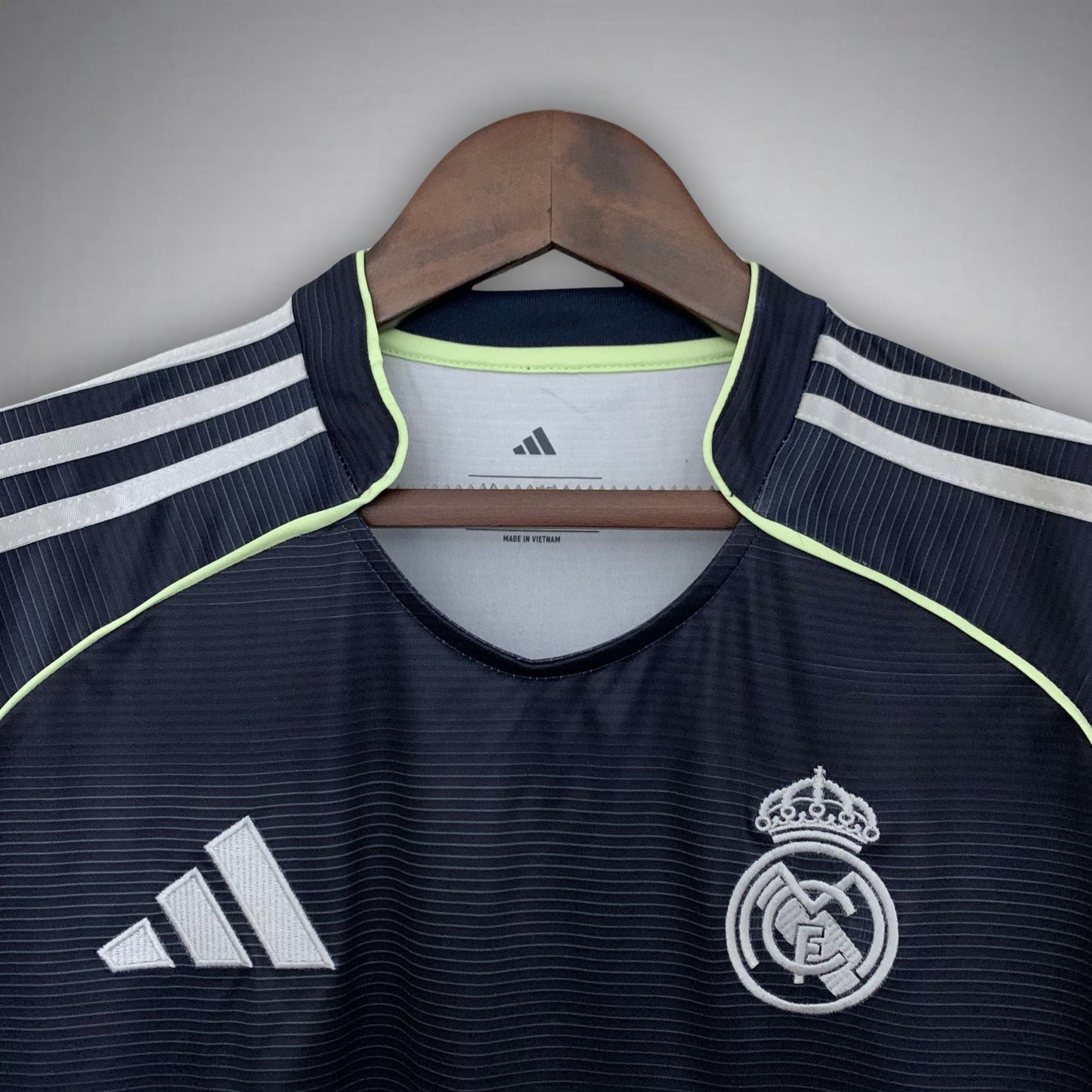 25/26 REAL MADRID UITTENUE