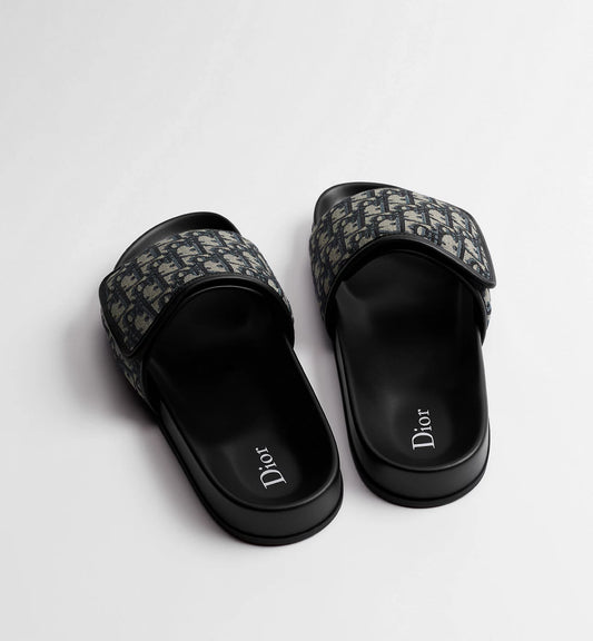 CD SLIPPERS