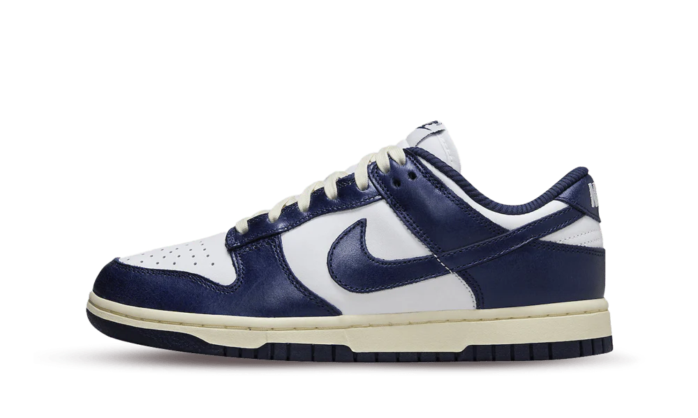 NIKE DUNK LOW