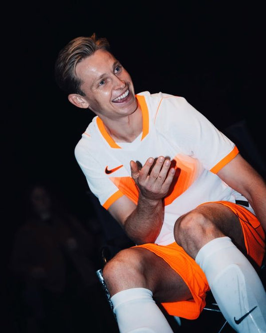 STÜSSY X NETHERLANDS 2026 EXCLUSIVE JERSEY - 65% WK KORTING!