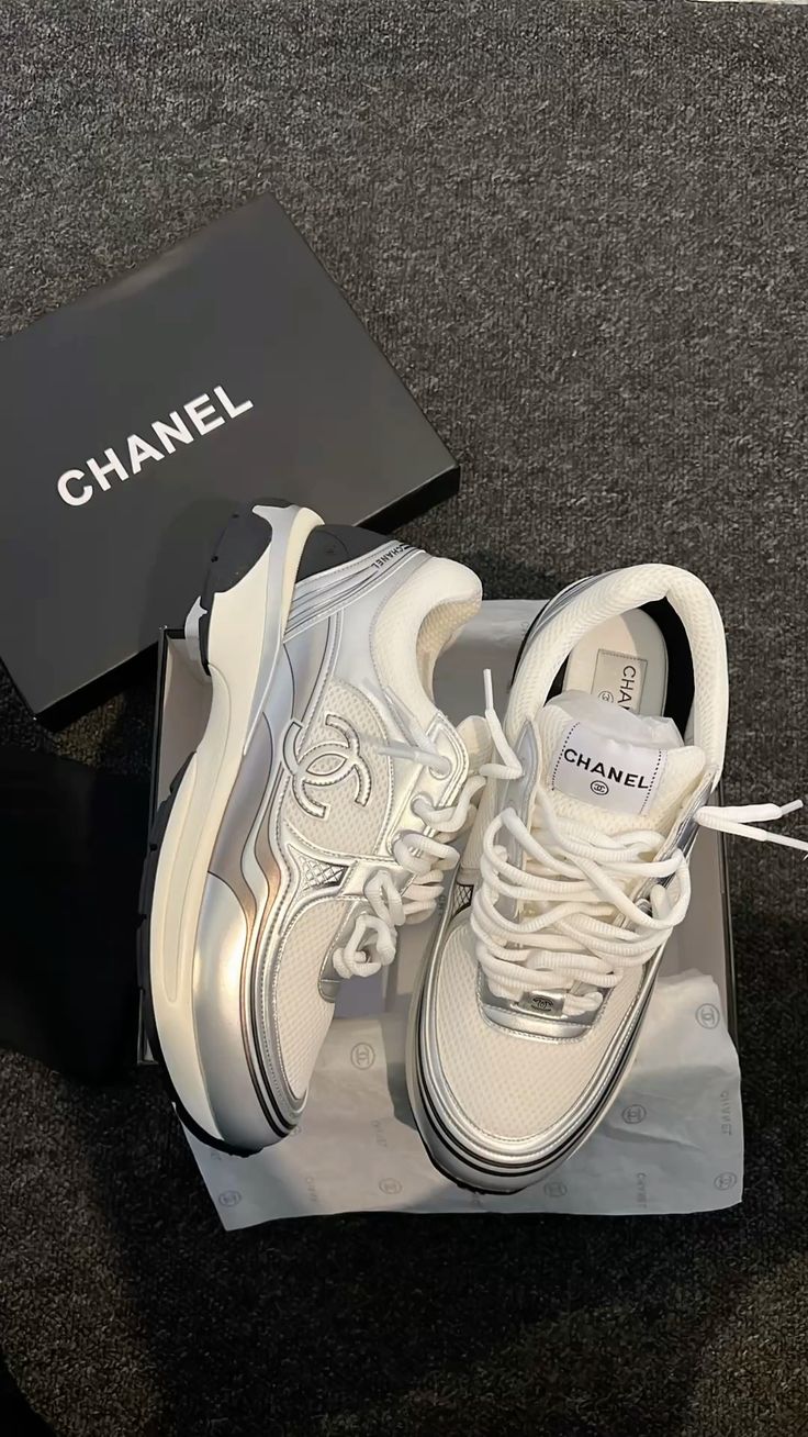 CHANEL SNEAKERS