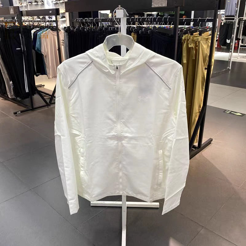 UNDER ARMOUR WINDBREAKER