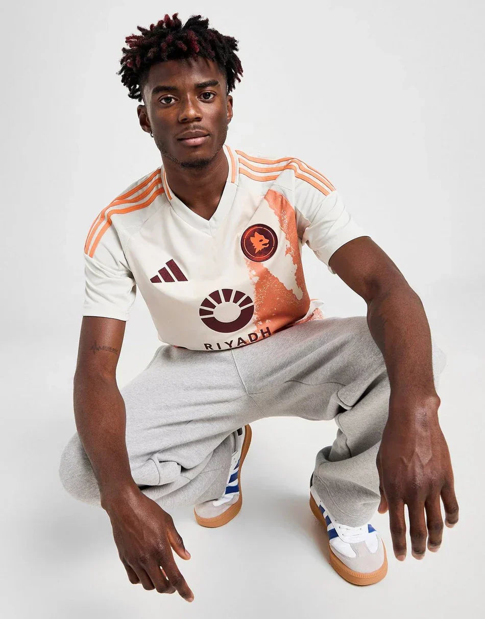 AS ROMA 2024/25 UITTENUE