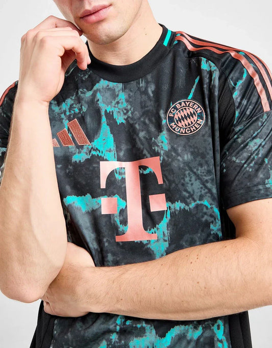 FC BAYERN MUNICH 2024/25 UITSHIRT