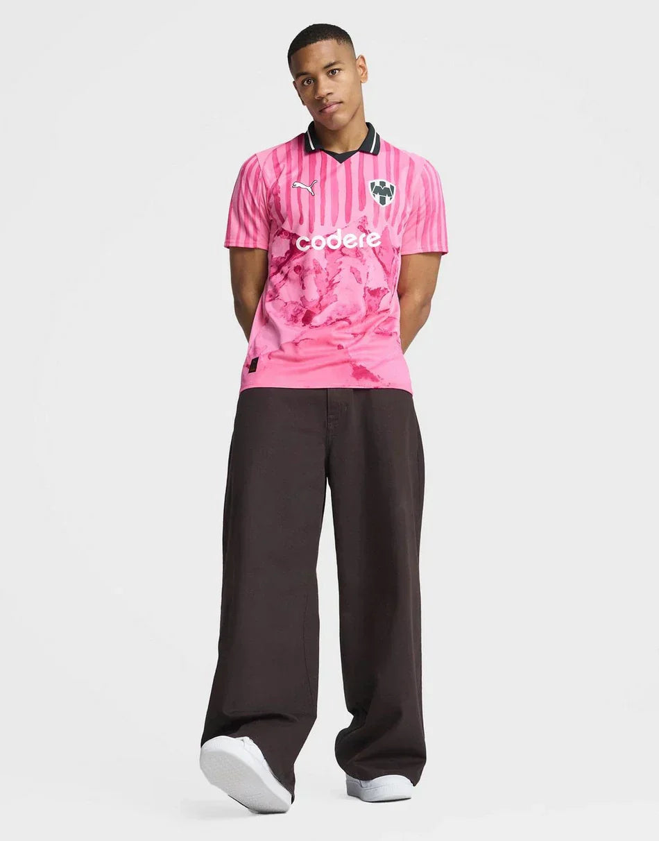 PUMA C.F. MONTERREY 2025 CLUB WERELDBEKER UITSHIRT