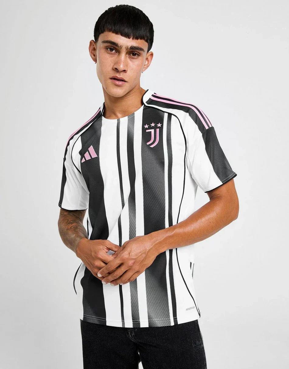 JUVENTUS 25/26 THUISSET