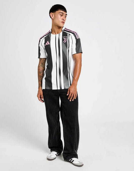 JUVENTUS 25/26 THUISSET